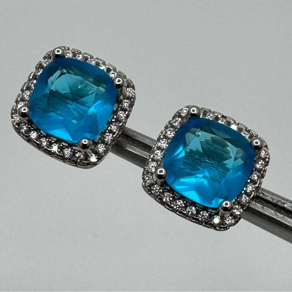 Silver Plated Blue Cubic Zirconia Halo Stud Earrings Cushion Cut New Sparkle 40$